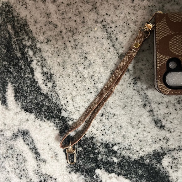 Coach Phone & Wallet Wrislet - Picture 8 of 9